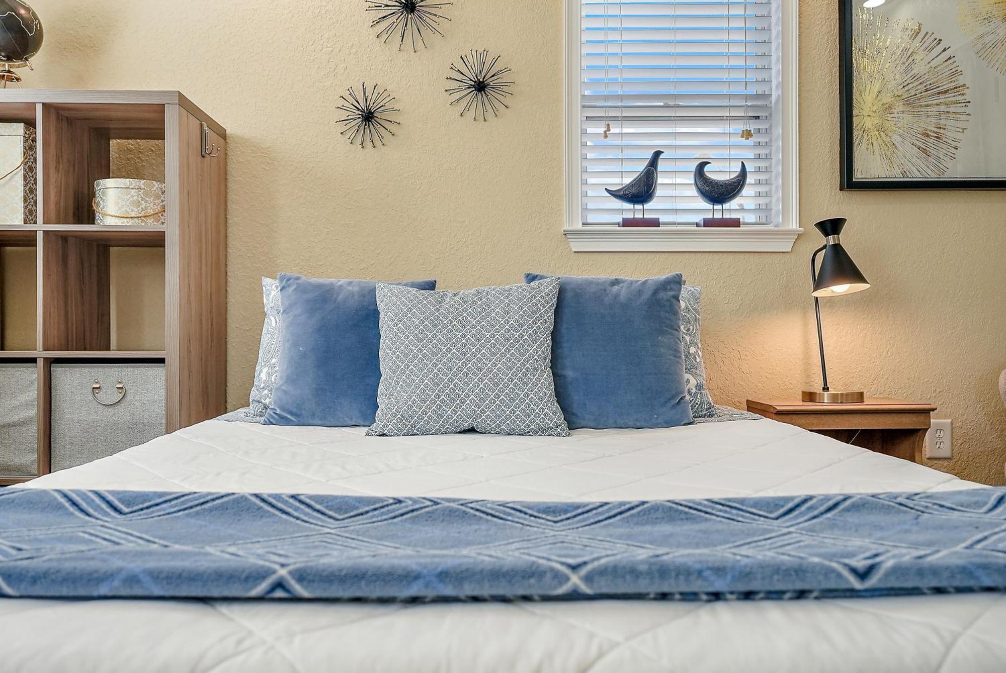 Retro Retreat In Dtsp - Explore The Downtown Area 세인트피터즈버그 외부 사진