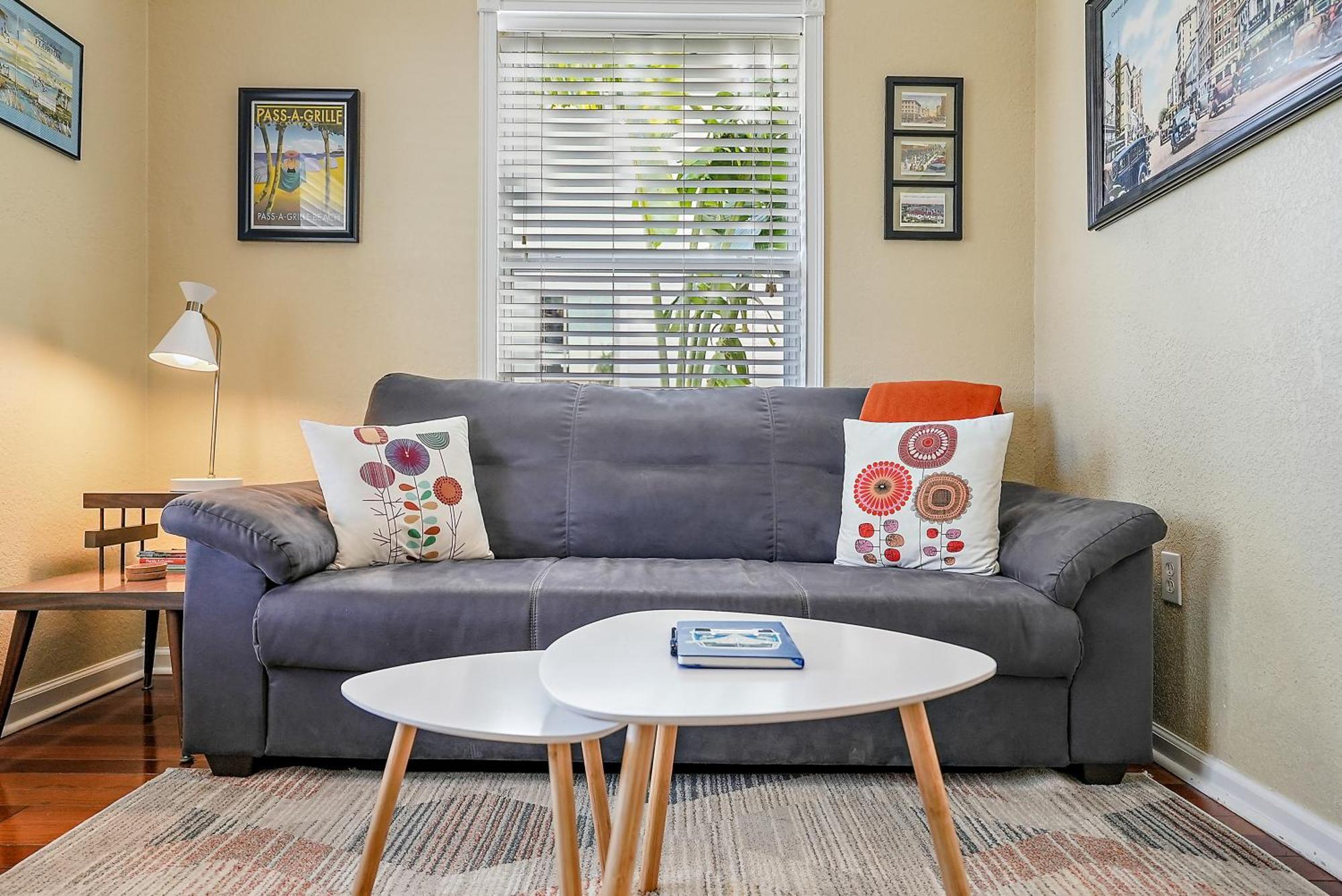 Retro Retreat In Dtsp - Explore The Downtown Area 세인트피터즈버그 외부 사진
