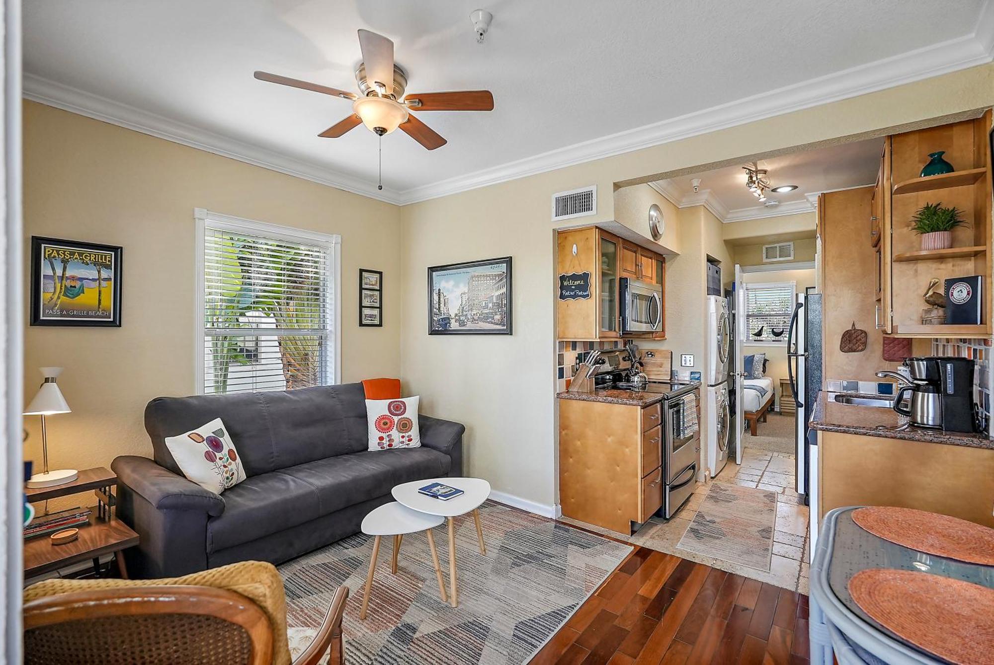 Retro Retreat In Dtsp - Explore The Downtown Area 세인트피터즈버그 외부 사진